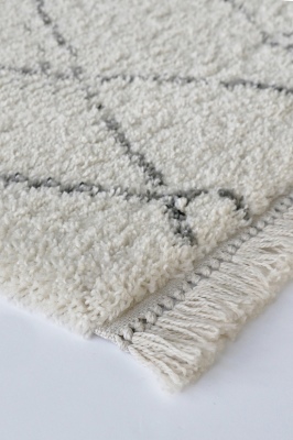 Intrepid Adana Ecru Grey Fringed Rug 2.0X2.9