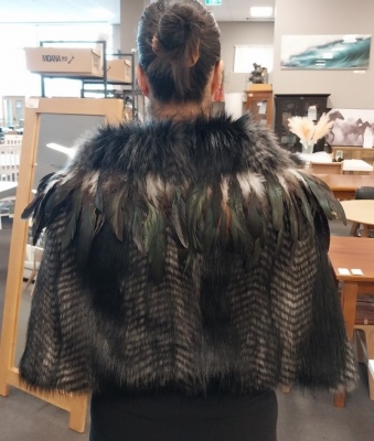 Korowai Black Ruru Black Feathers 1/2Length 100X50