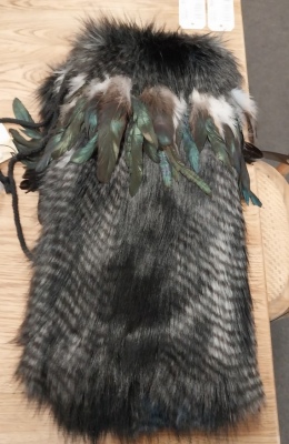 Korowai Black Ruru Black Feathers 1/2Length 100X50