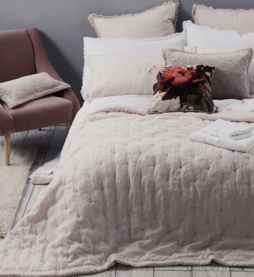 Laundered Linen Blush Queen Bedspread Set