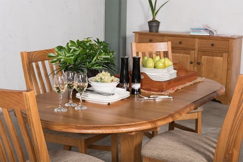 Villager Ext Oval Dining Table Maple 1200-1650