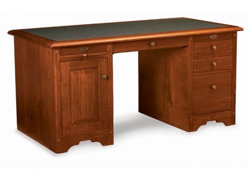 Villager Presidents Desk Maple Inlaid 1550X800X750