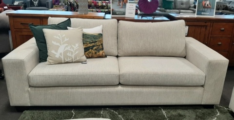 Lounge & Dining Deals