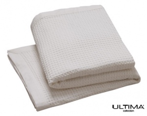 L&M Cotton Waffle Blanket White Queen/King